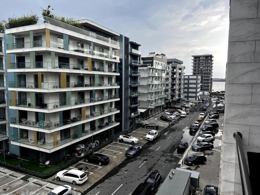 Romeo'S Beachfront Apartment By Loft, Hotel Opera And White Tower มามายา ภายนอก รูปภาพ